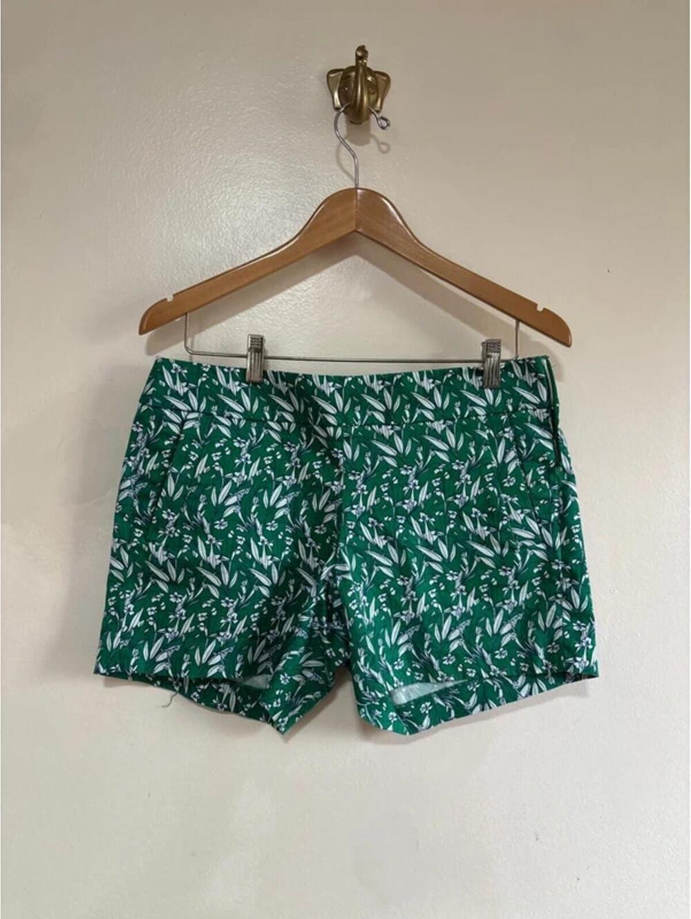 J Crew Shorts With‎ Green and White Iris Print size